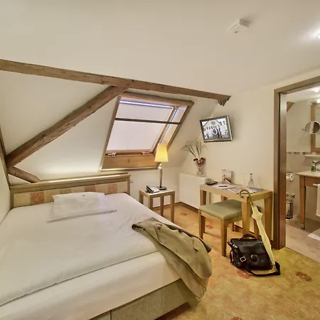 Romantik Landgasthof Adler Hotell 3*